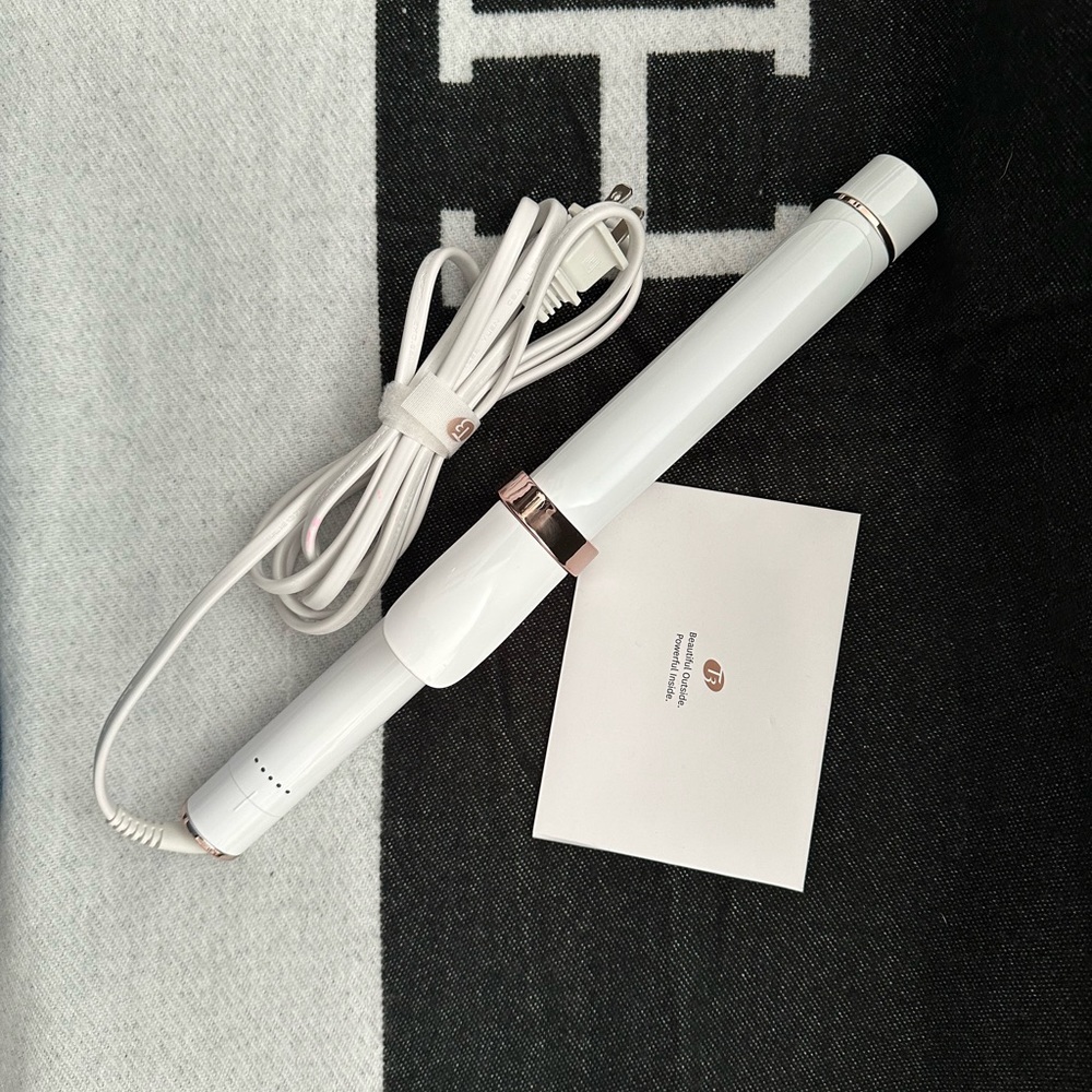 T3 Single pass 1.25” curling iron